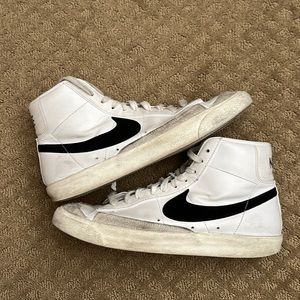 Nike Blazer Mid 77